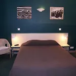 Hôtel Central Hotel 2*
