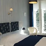 Hôtel Central 2*