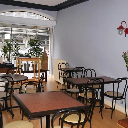 Hôtel Central Hotel 2*