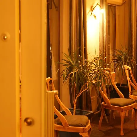 Hotel Central 2*