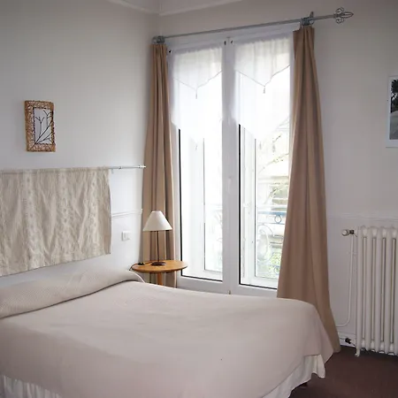 Hôtel Central Hotel 2*