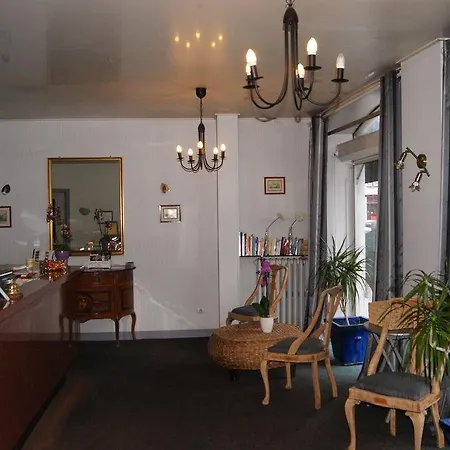 Hôtel Central Hotel 2*