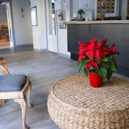 Hôtel Central Hotel 2*