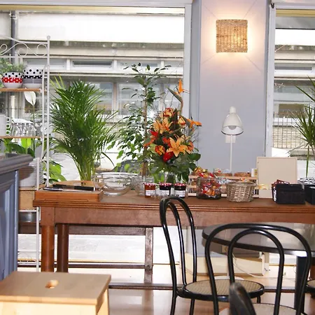 Hotel Hôtel Central 2*