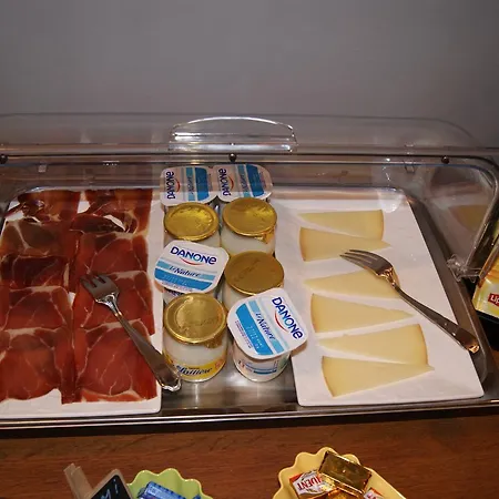 Hotel Hôtel Central 2*