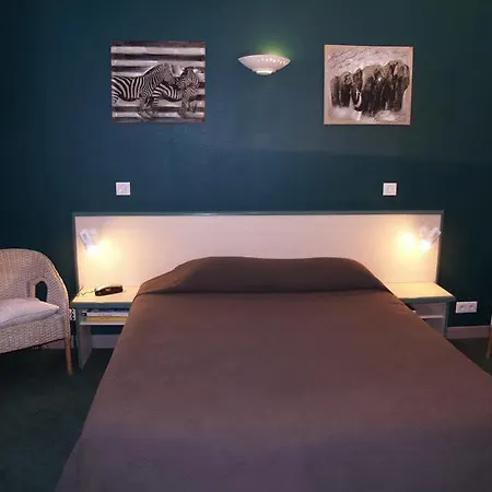 Hôtel Central Hotel 2*