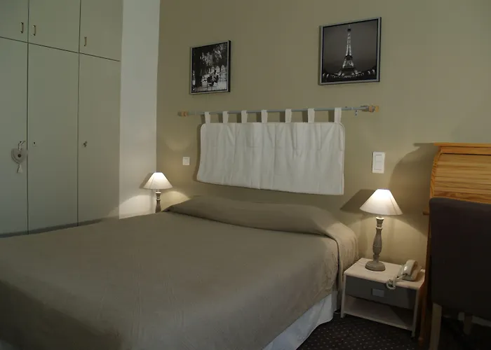 호텔 Hotel Central 2*