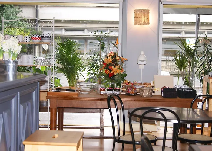 호텔 Hotel Central 2*